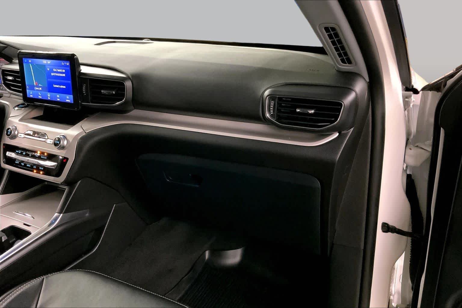 Used 2023 Star White Metallic Tri-Coat Ford XLT image 19