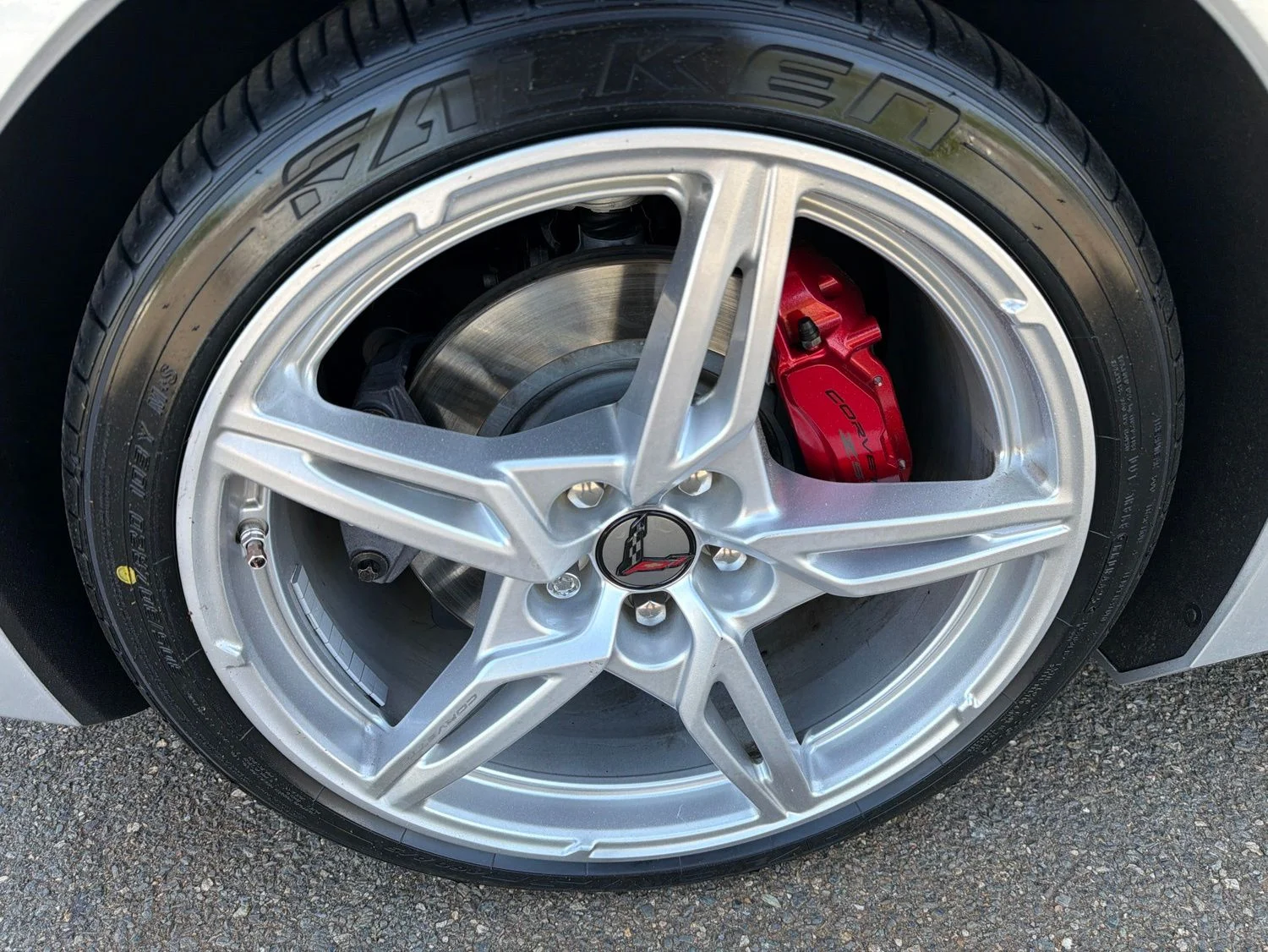 Used 2020 Silver Chevrolet Stingray image 26