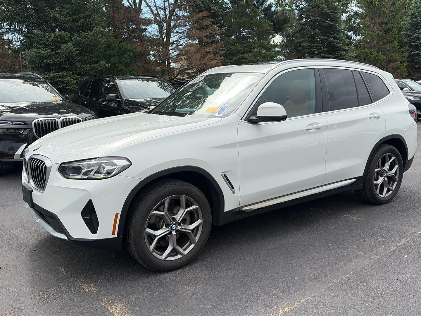 Used 2024 Alpine White BMW xDrive30i image 6