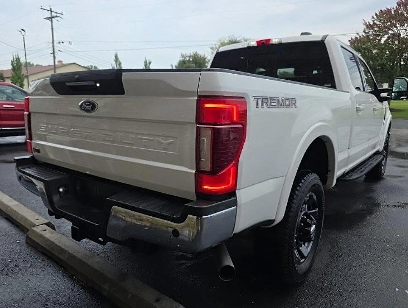 Used 2020 White Ford LARIAT image 3