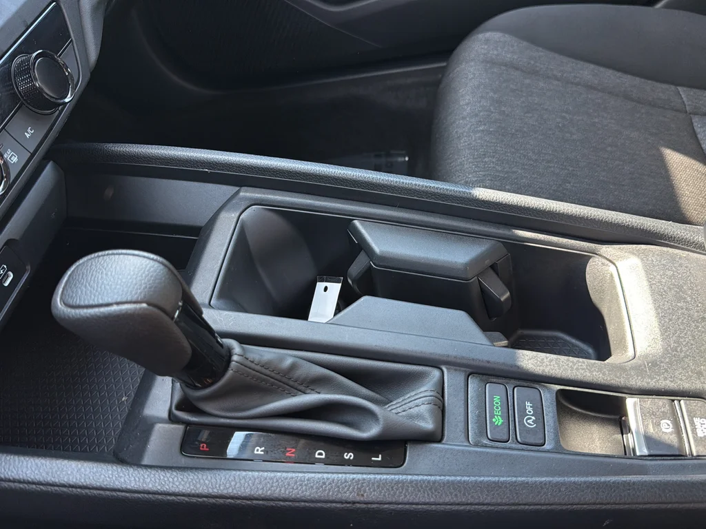 Used 2024  Honda LX image 19