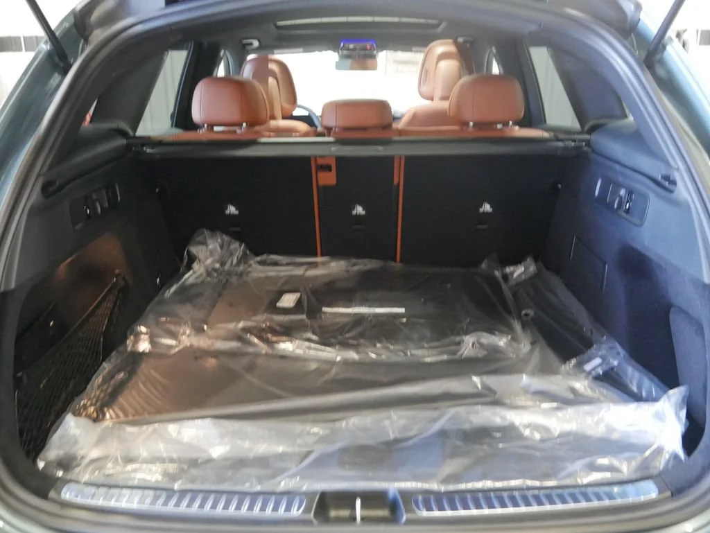 New 2026 Verde Silver Metallic Mercedes-Benz GLC 300 image 24