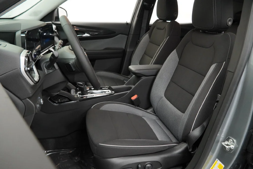 New 2026 Sterling Gray Metallic Chevrolet LT image 4
