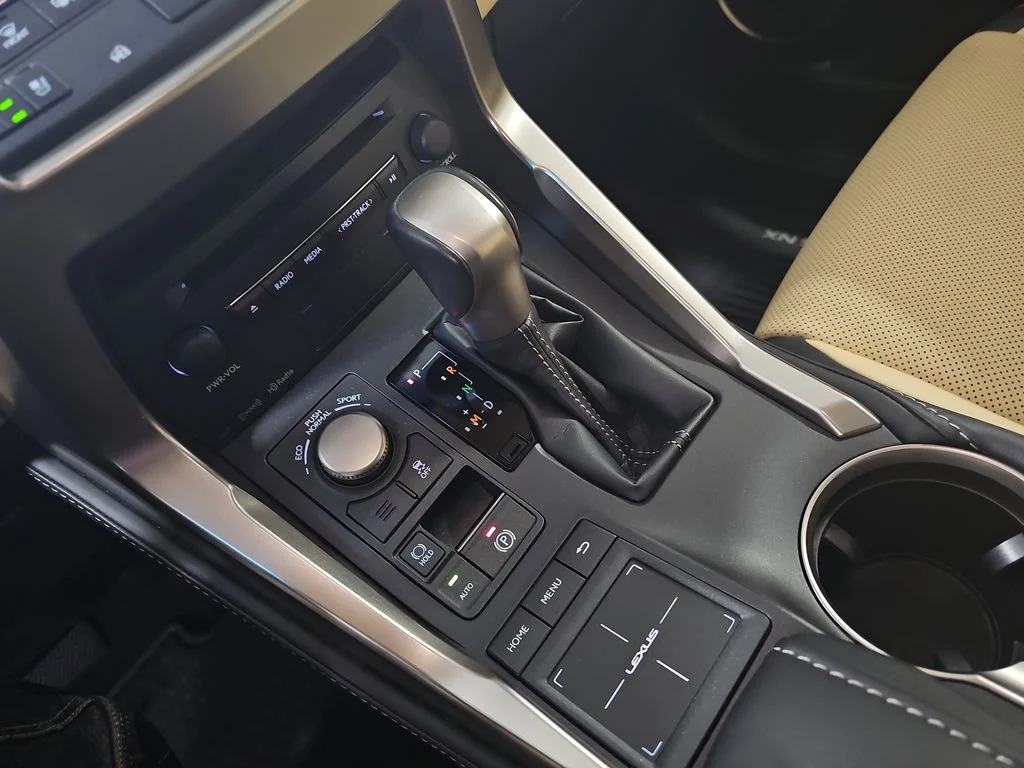 Used 2017 White Lexus 200t image 26