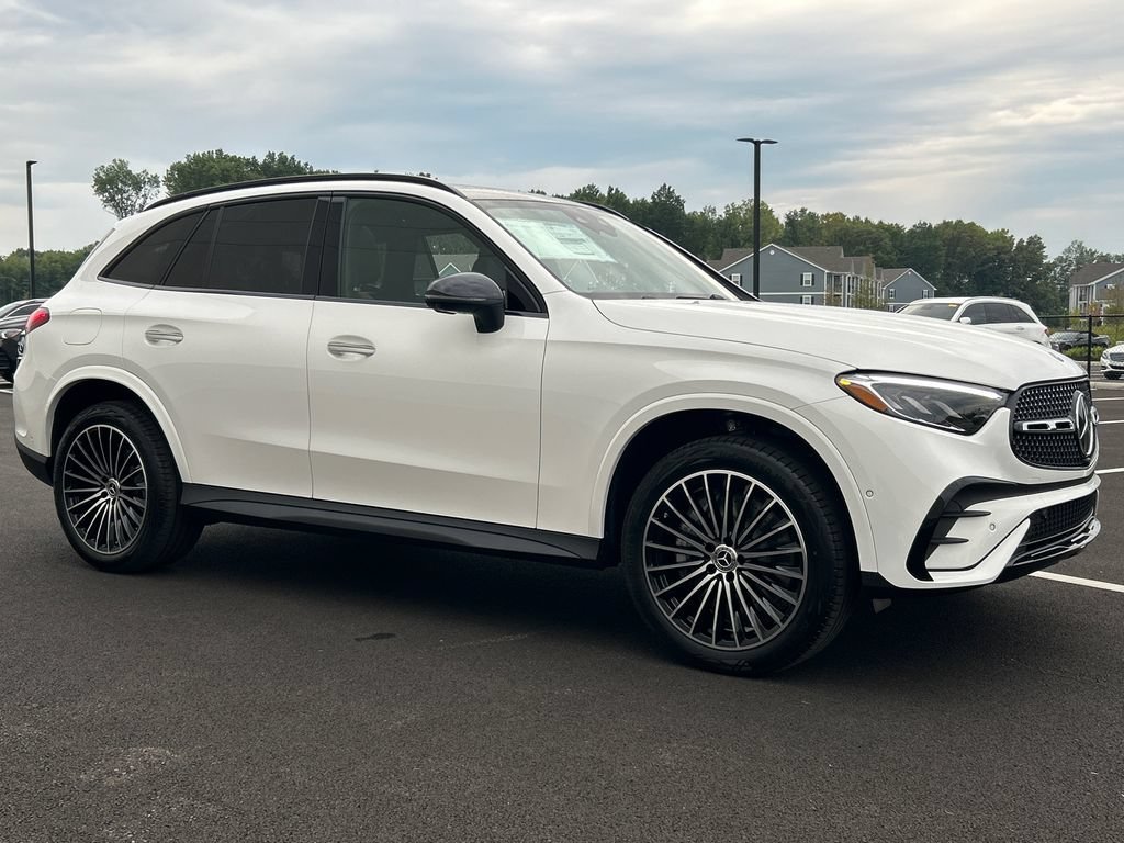 New 2027 Polar White Mercedes-Benz GLC 300 image 37