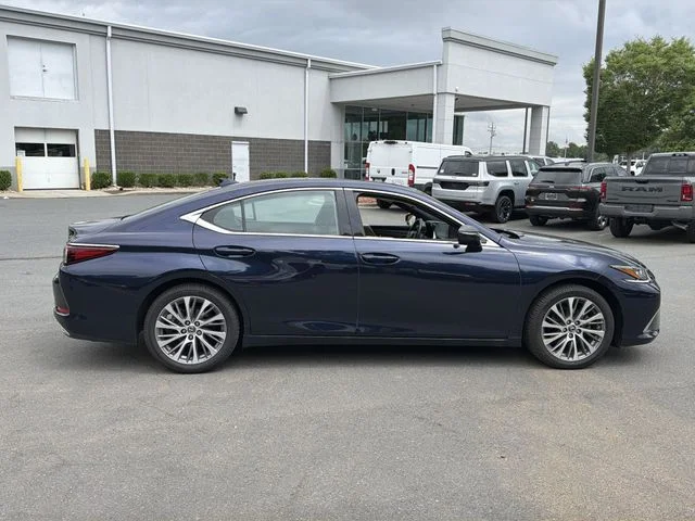 Used 2021 Blue Lexus 350 image 13