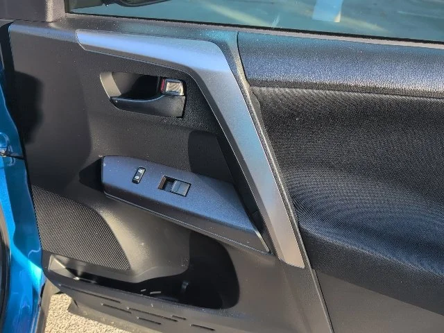 Used 2016 Blue Toyota LE image 10