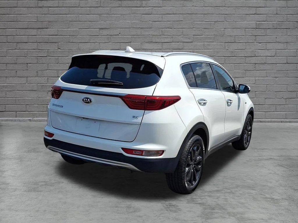 Used 2019 White Kia EX image 40