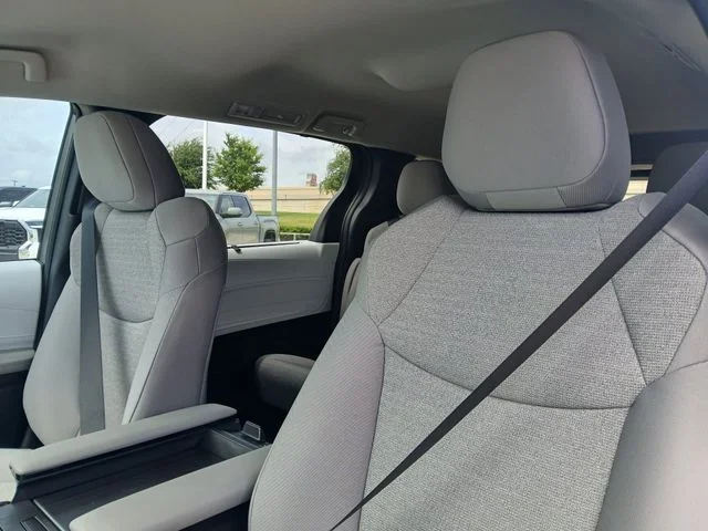 New 2026  Toyota LE image 9