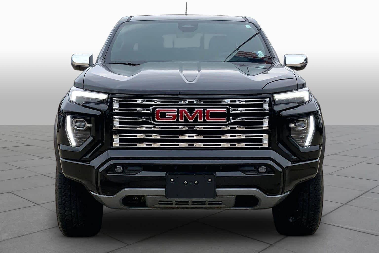 Used 2026 Onyx Black GMC 4WD Denali image 4