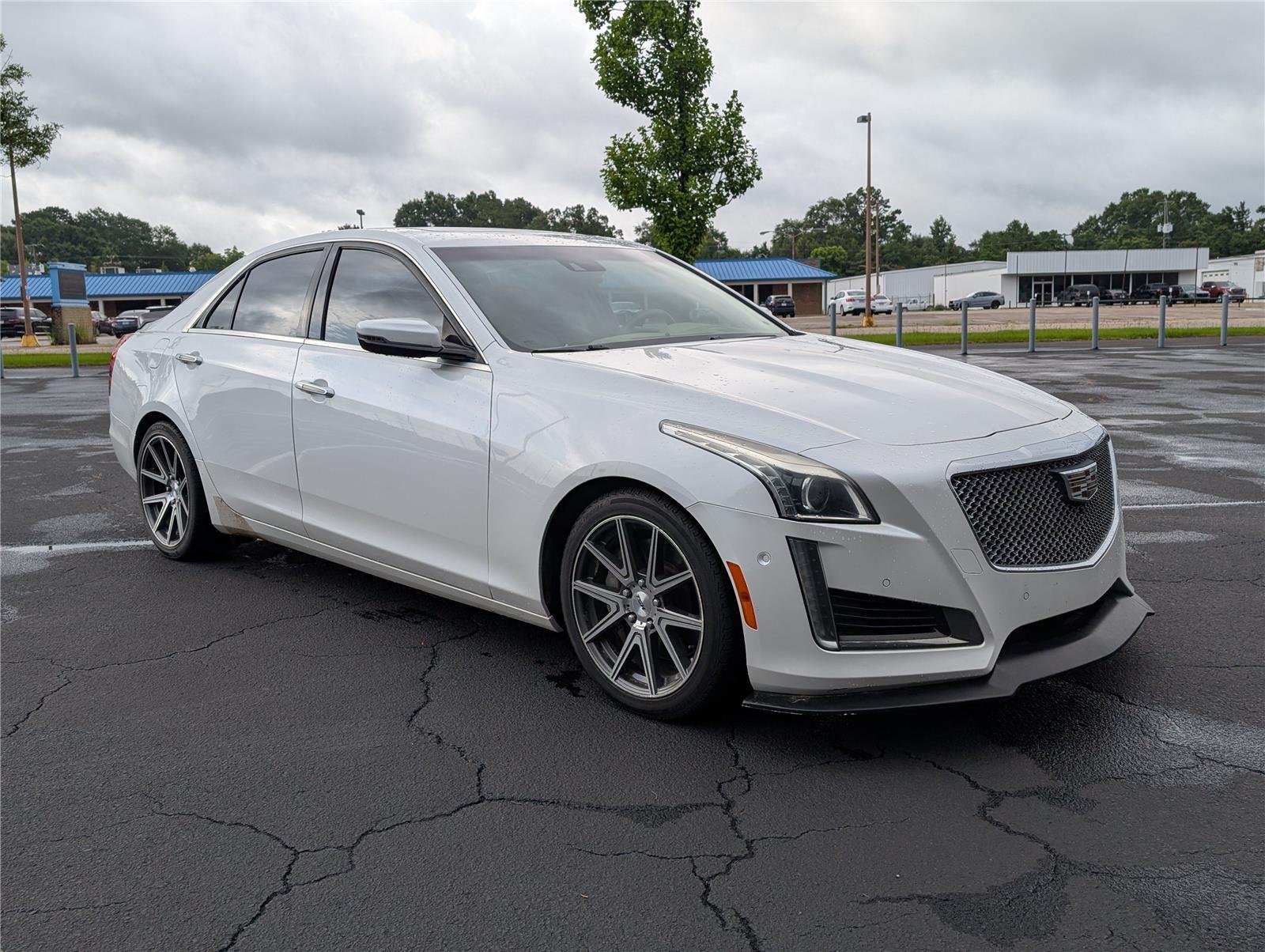 Used 2016 CRYSTAL WHITE TRICOAT Cadillac V-Sport Premium RWD image 7