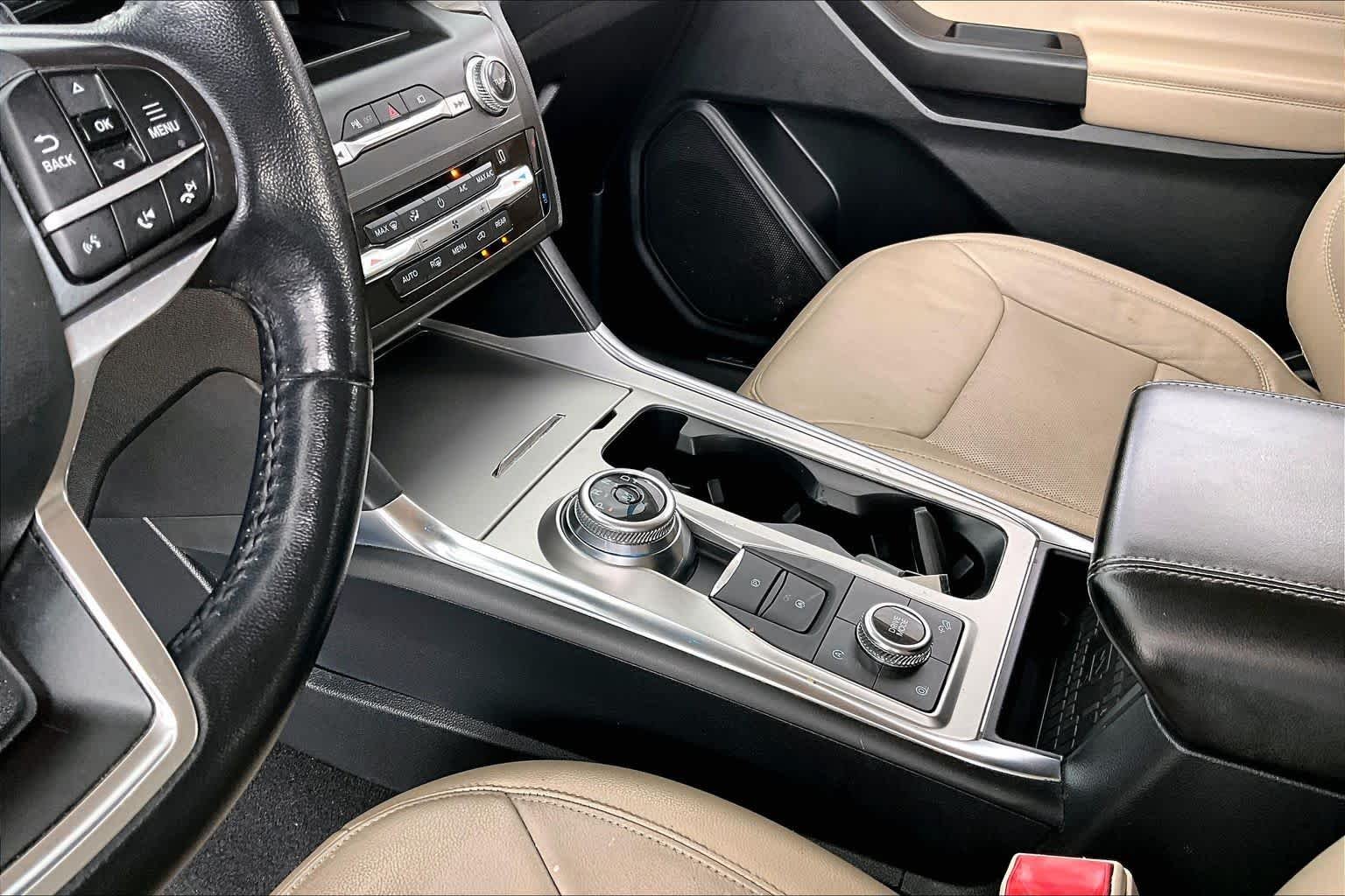 Used 2020 Oxford White Ford Limited image 17