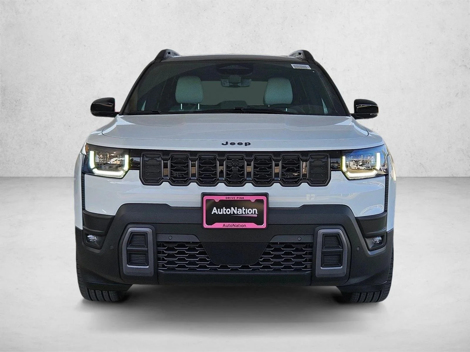 New 2026 Bright White Clear-Coat Exterior Paint Jeep Overland image 6