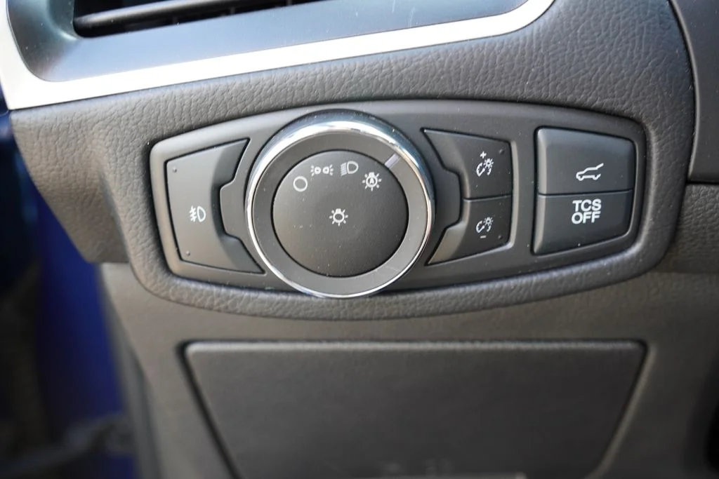 Used 2023 Atlas Blue Metallic Ford ST Line image 25
