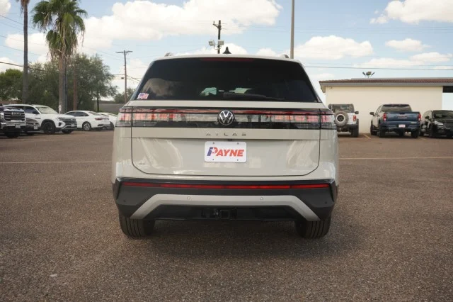 New 2027 Sandstone Volkswagen SE w/Technology image 8