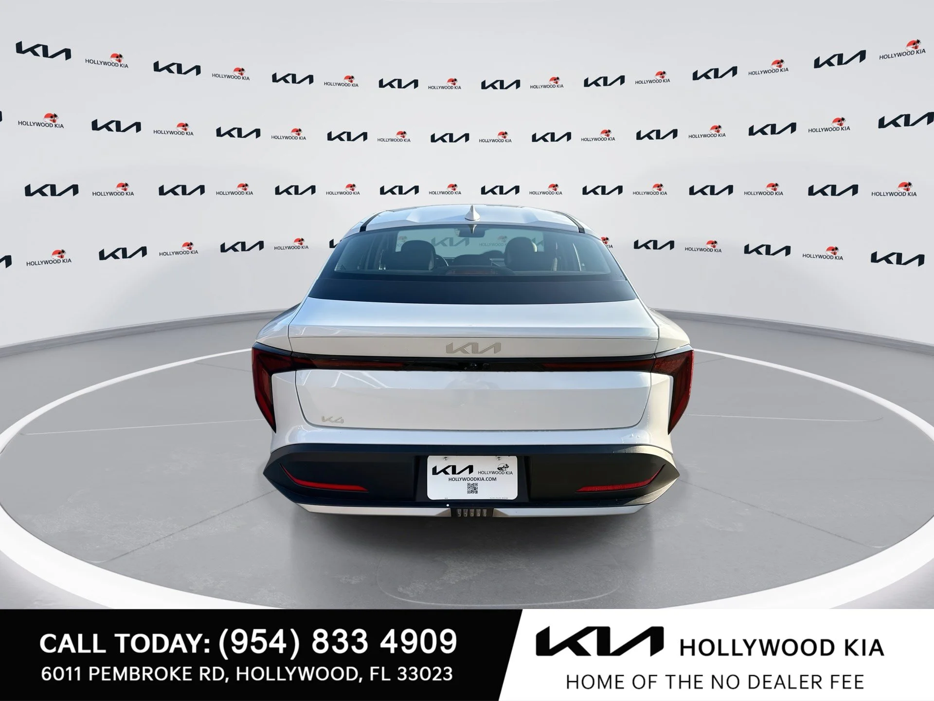 New 2026 Snow White Pearl Kia LXS image 7