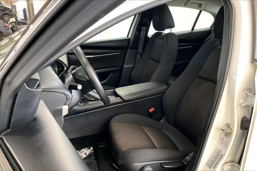 Certified Used 2026 White Mazda 2.5 S image 24