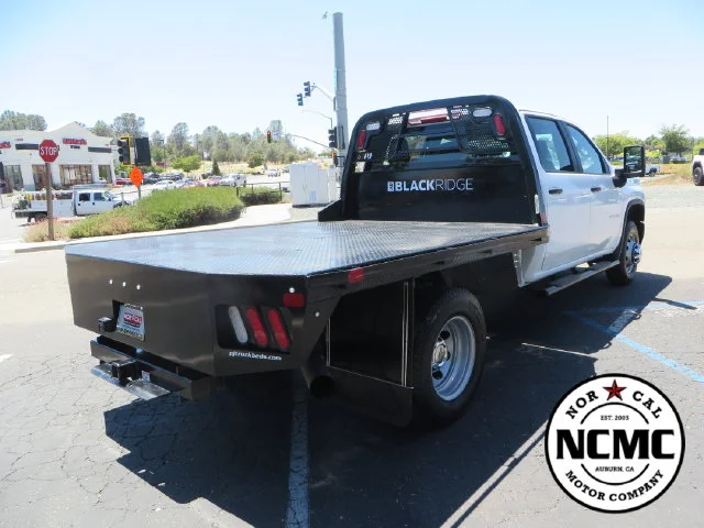 Used 2025 White Chevrolet Work Truck image 5