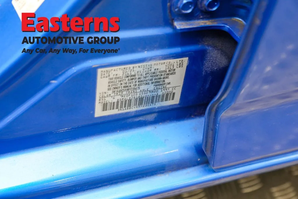 Used 2021 Blue Nissan SV image 32