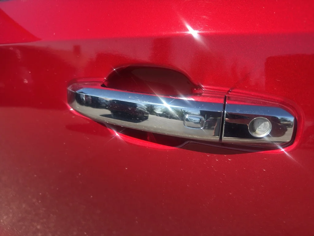 Used 2025 Volcanic Red Tintcoat GMC SLT image 11