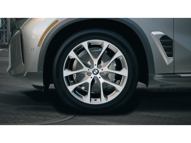 New 2026 Skyscraper Grey Metallic BMW xDrive40i image 7