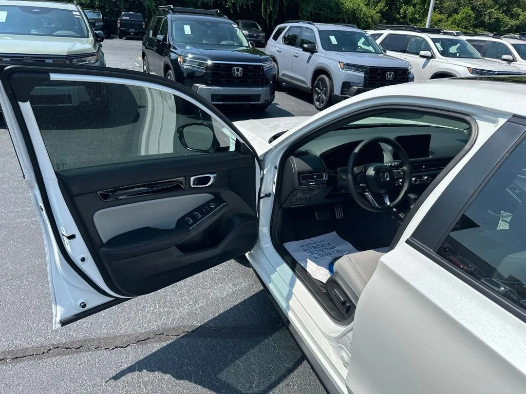 New 2026 Platinum White Pearl Honda Sport Touring image 18