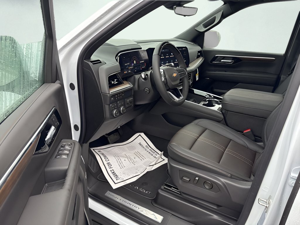 2026 Chevrolet Suburban High Country - Photo 16