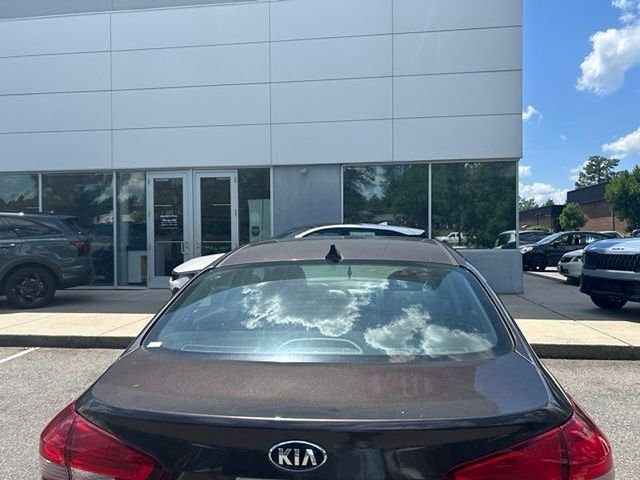Used 2018 Silver Kia LX image 6