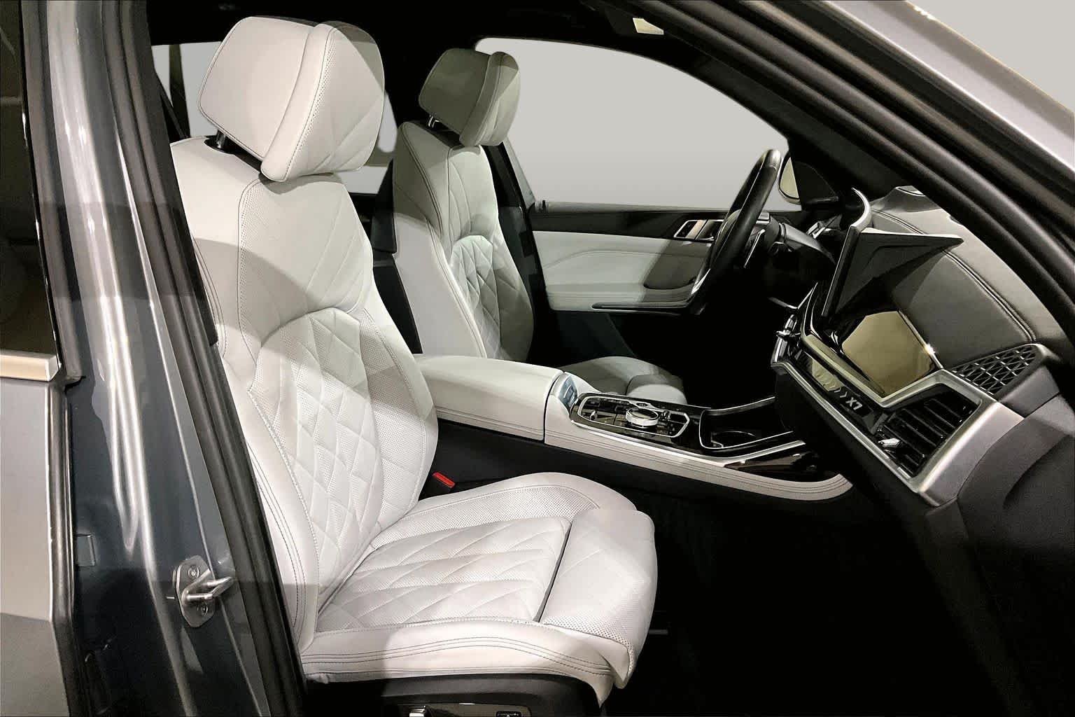 Certified Used 2023 Skyscraper Grey Metallic BMW xDrive40i image 7