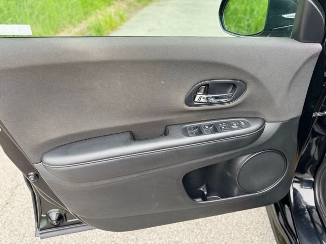 Used 2019 Crystal Black Pearl Honda Sport image 9