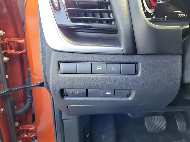 Used 2022 Orange Nissan Platinum image 22