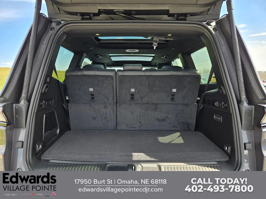 New 2026 Baltic Gray Metallic Clearcoat Jeep Limited Reserve image 32
