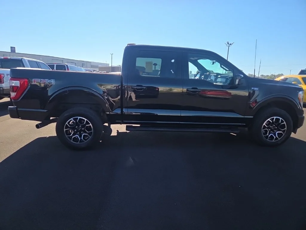 Used 2023 Black Ford Lariat image 15