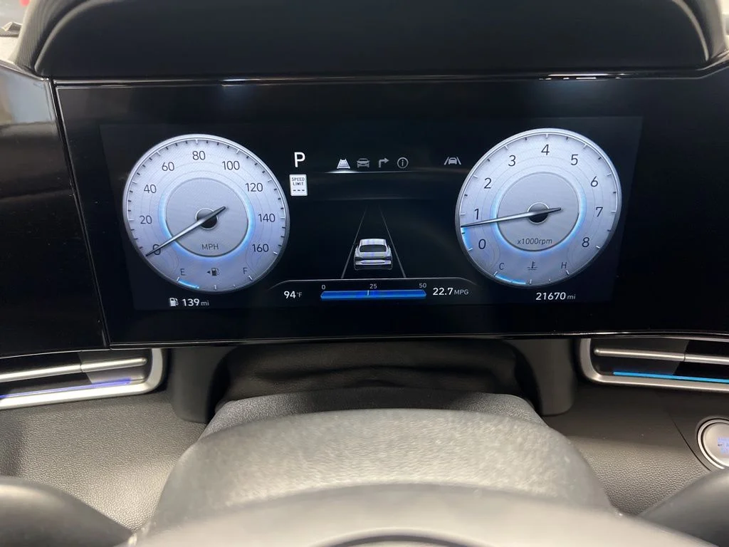 2025 Hyundai Elantra SEL - Photo 15