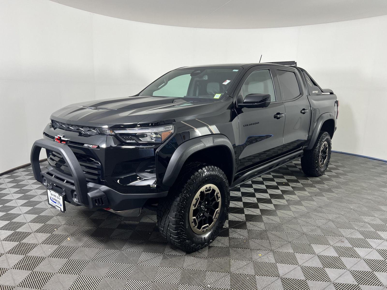 Used 2023 Black Chevrolet 4WD ZR2 image 27