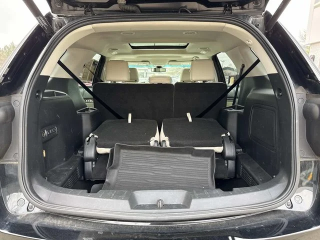 Used 2017 Black Ford Platinum image 29