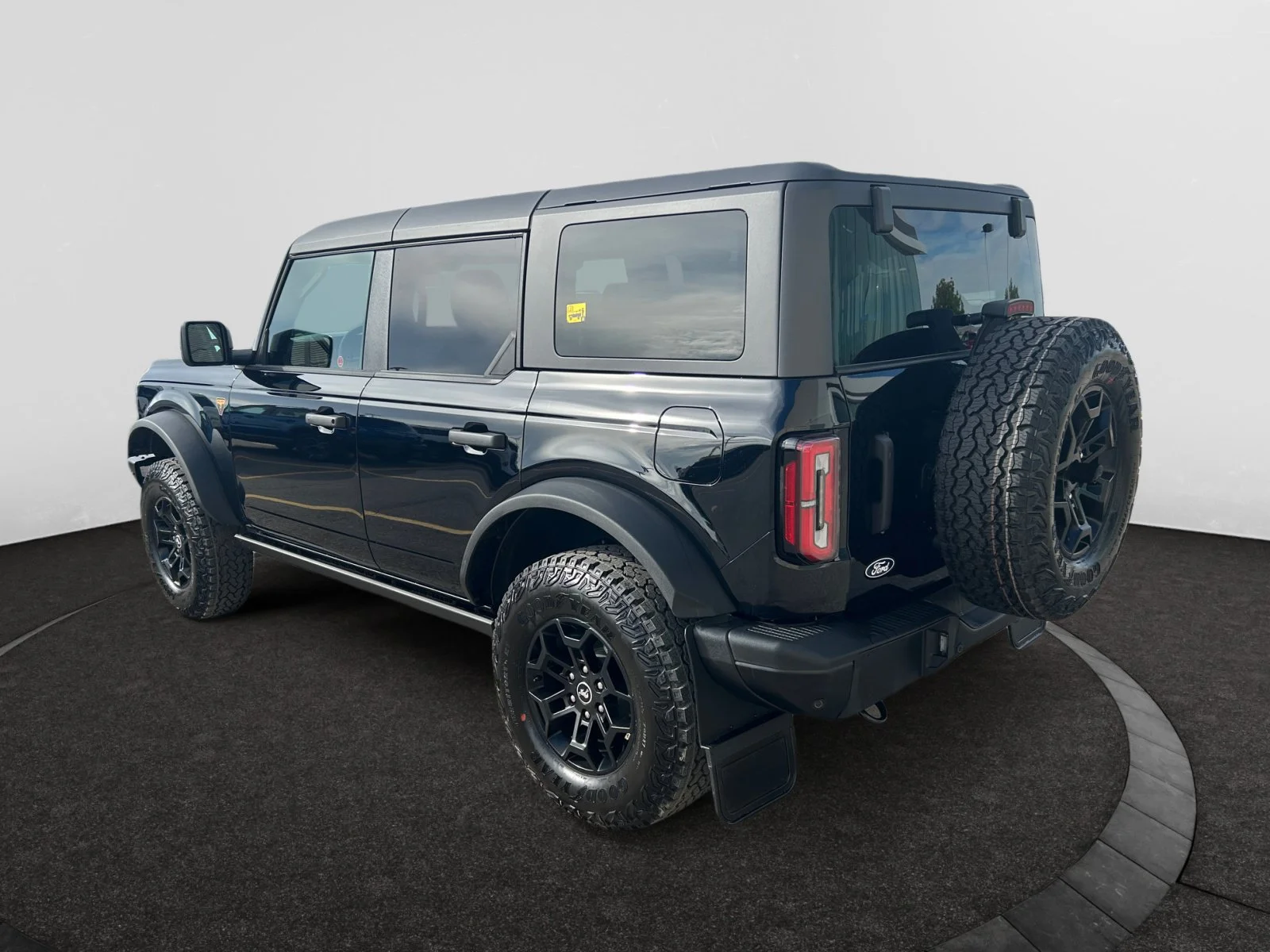 New 2026 Shadow Black Ford Badlands image 3