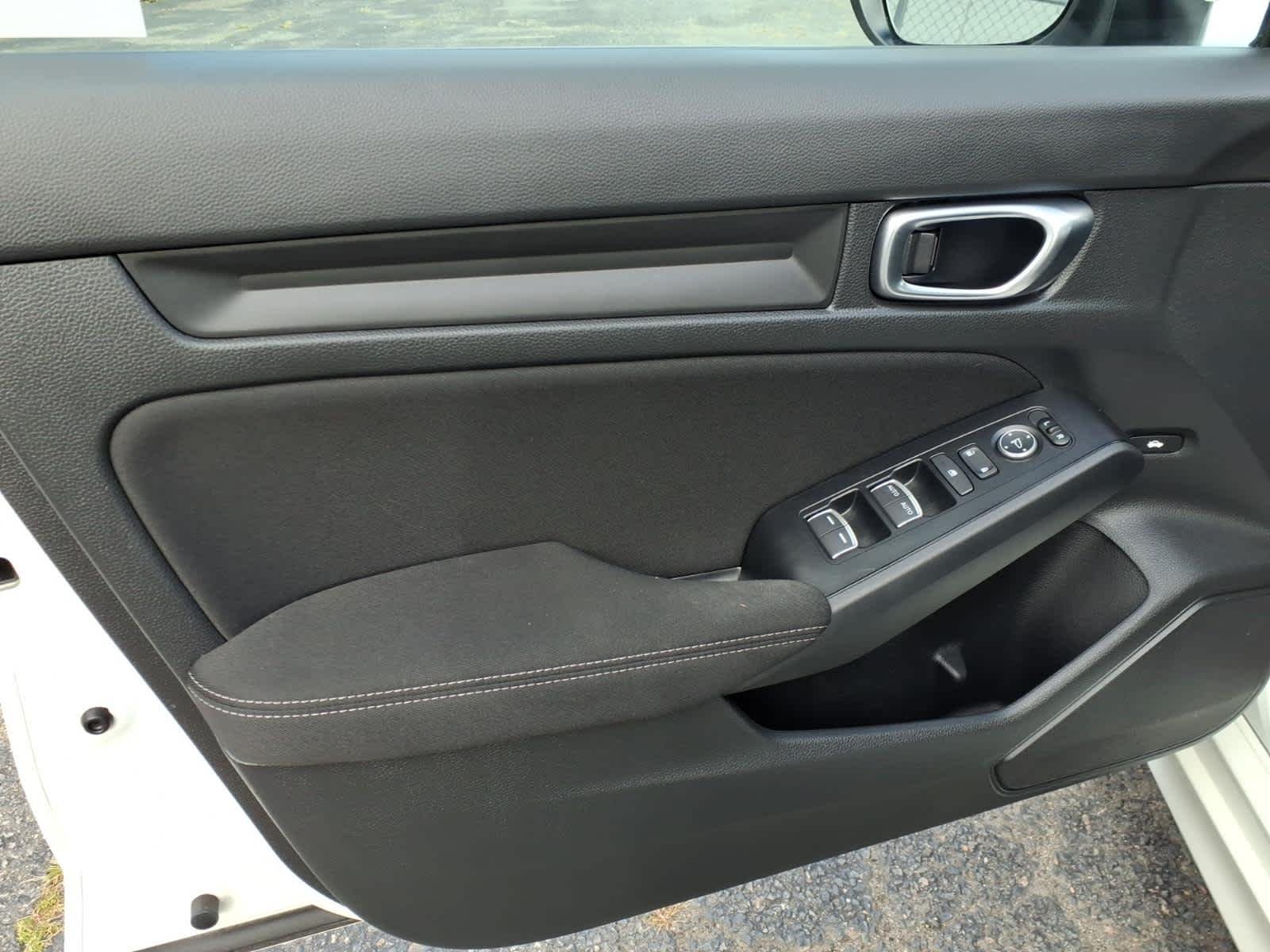 2024 Honda Civic LX - Photo 8