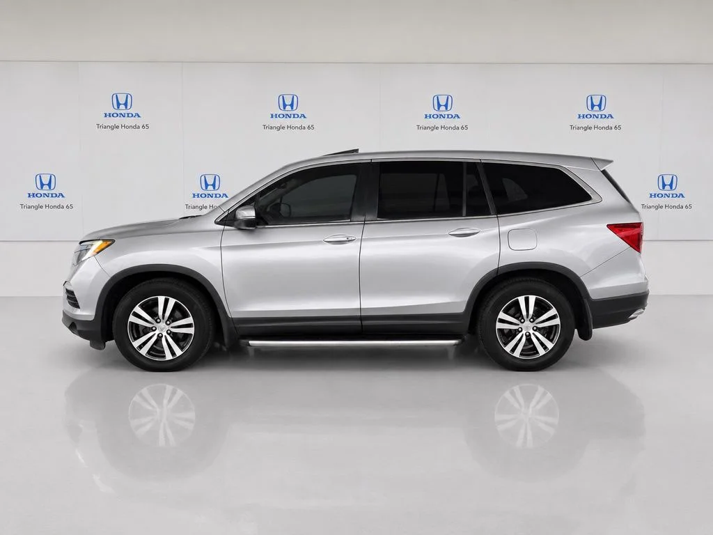 Used 2016 Silver Honda EX-L image 3