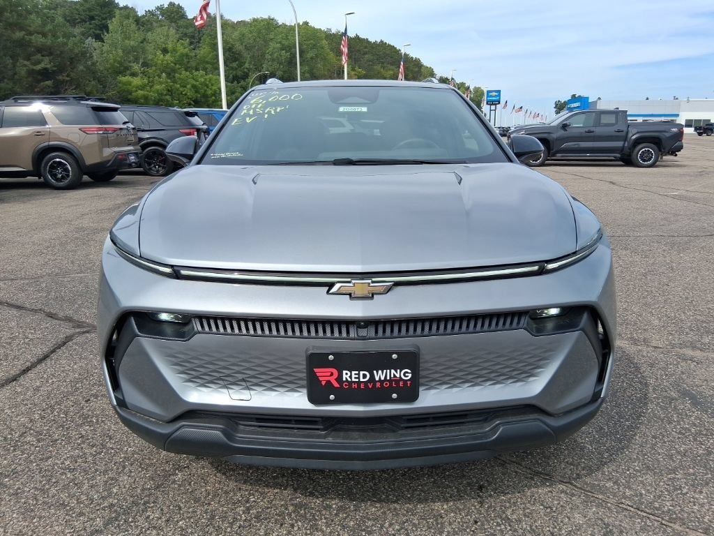 2026 Chevrolet Equinox EV 2LT - Photo 8