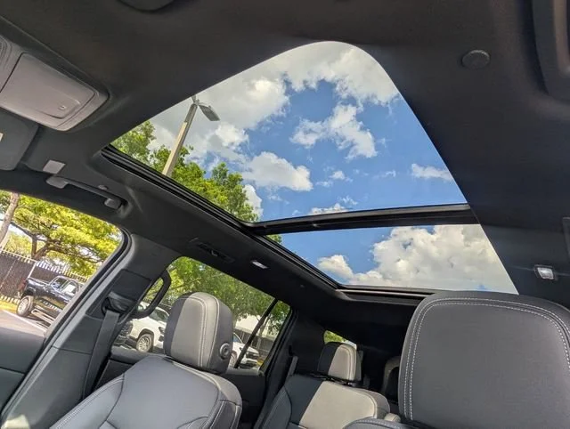 New 2026 Mosaic Black Metallic Chevrolet LT image 13