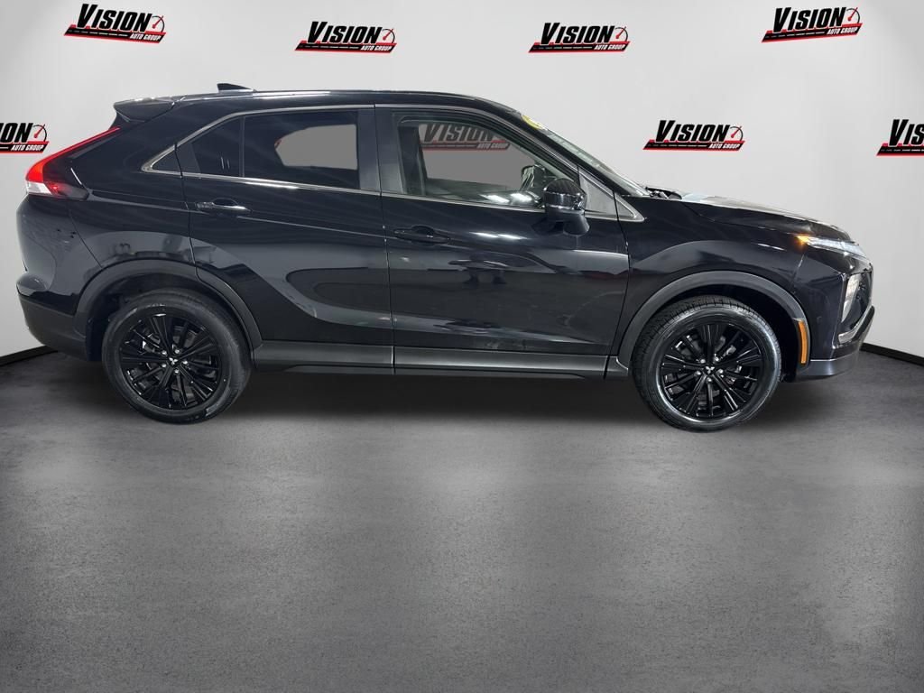 Used 2022 Black Mitsubishi LE image 4