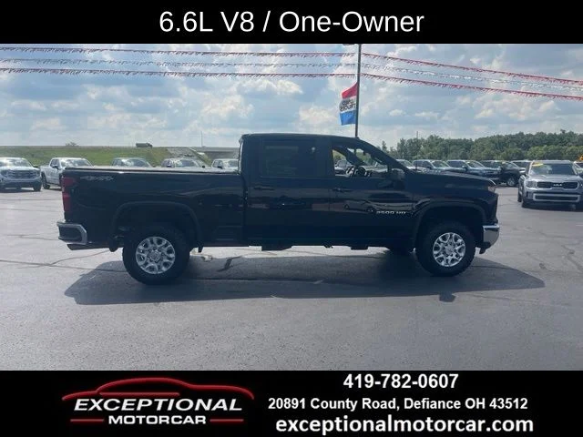 Used 2024 Black Chevrolet LT image 9
