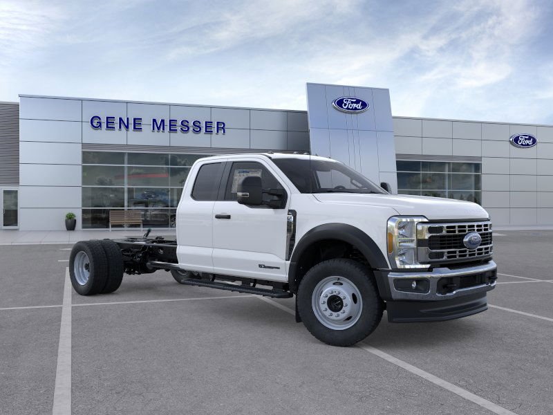 New 2026 Oxford White Ford F-550® XL image 7