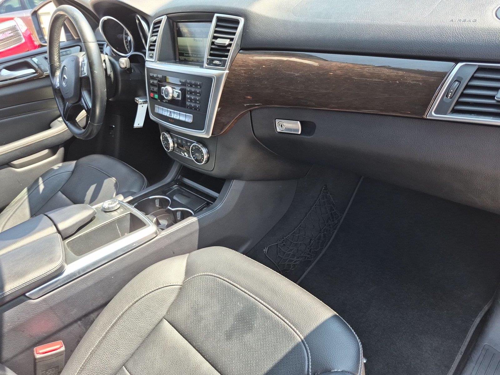 Used 2015 Steel Gray Metallic Mercedes-Benz ML 350 image 35