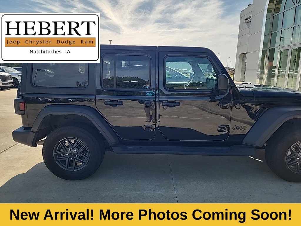 Used 2025 Black Jeep Sport S image 4