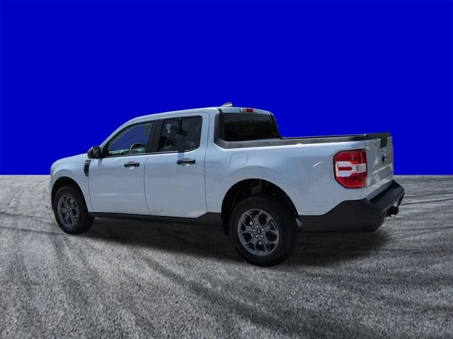 New 2026 Space White Metallic Ford XLT image 6