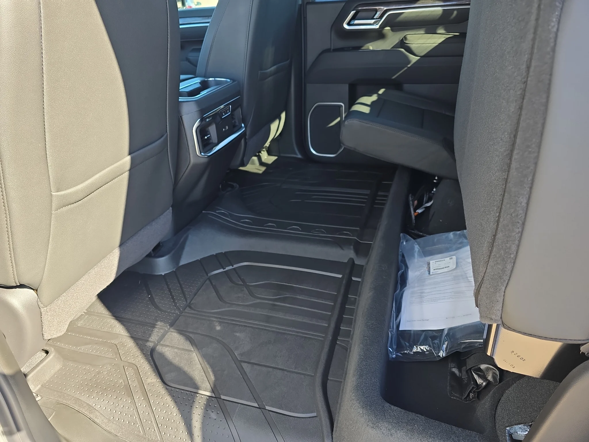 2026 Chevrolet Silverado 3500 HD LTZ - Photo 28