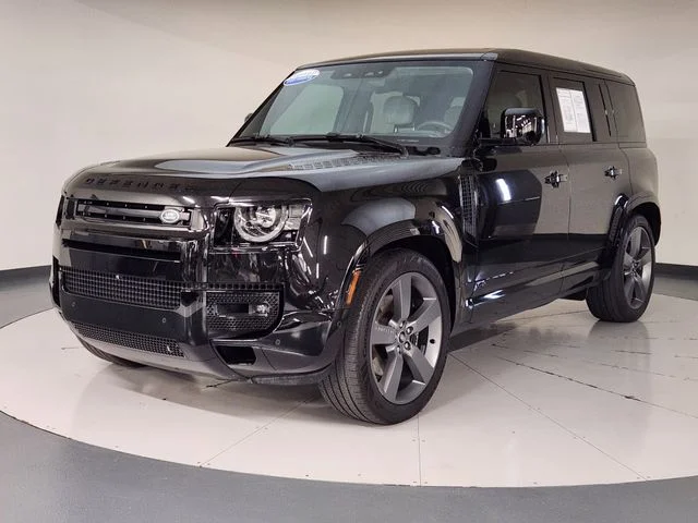 2025 Land Rover Defender 110 V8