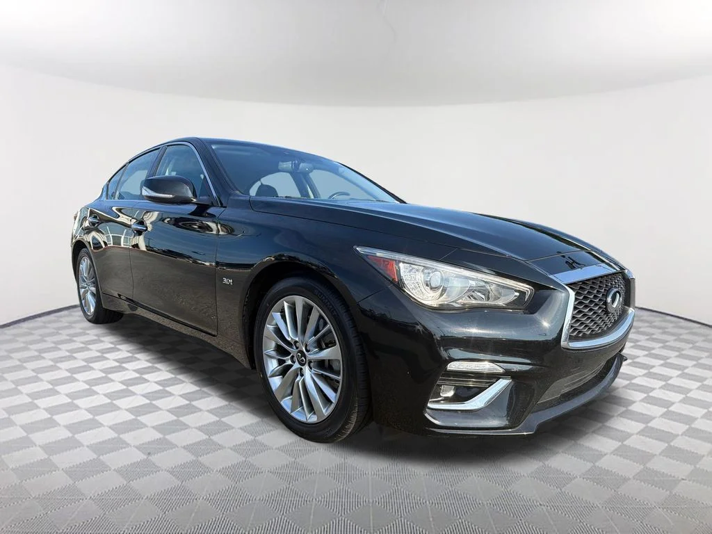 Used 2020 Black INFINITI 3.0t LUXE image 3